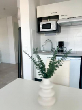 Studio in Lormont with Free Parking